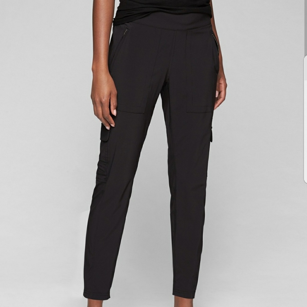 Athleta Chelsea cargo pants - black size 10